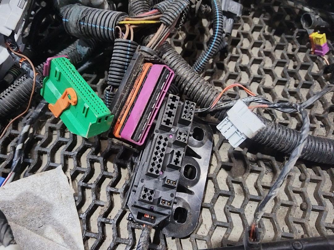 Проводка салона 8XBNF3 Opel Vectra купить в магазине запчастей бу