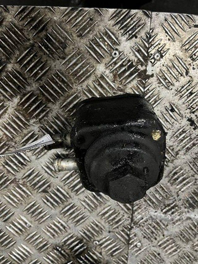 Теплообменник масляного фильтра YU780J Ford Galaxy - Фото 2