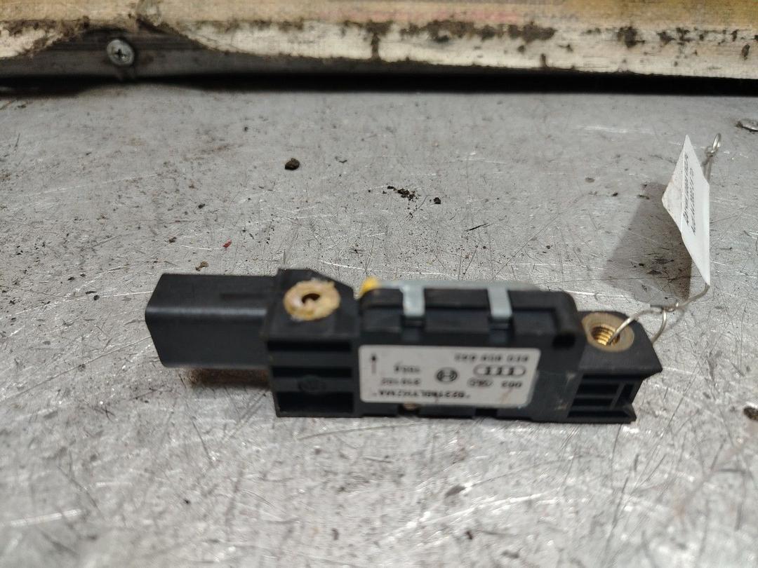 Датчик удара 4N2JP4 Audi A4 - Фото 1