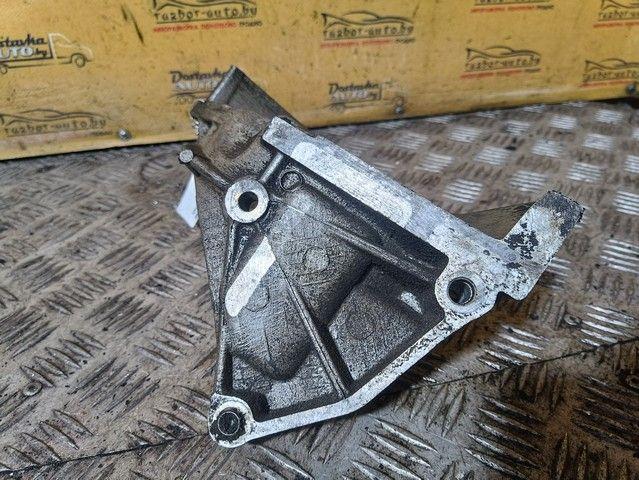 Крепление ТНВД H2H5E6 Peugeot 406 - Фото 3