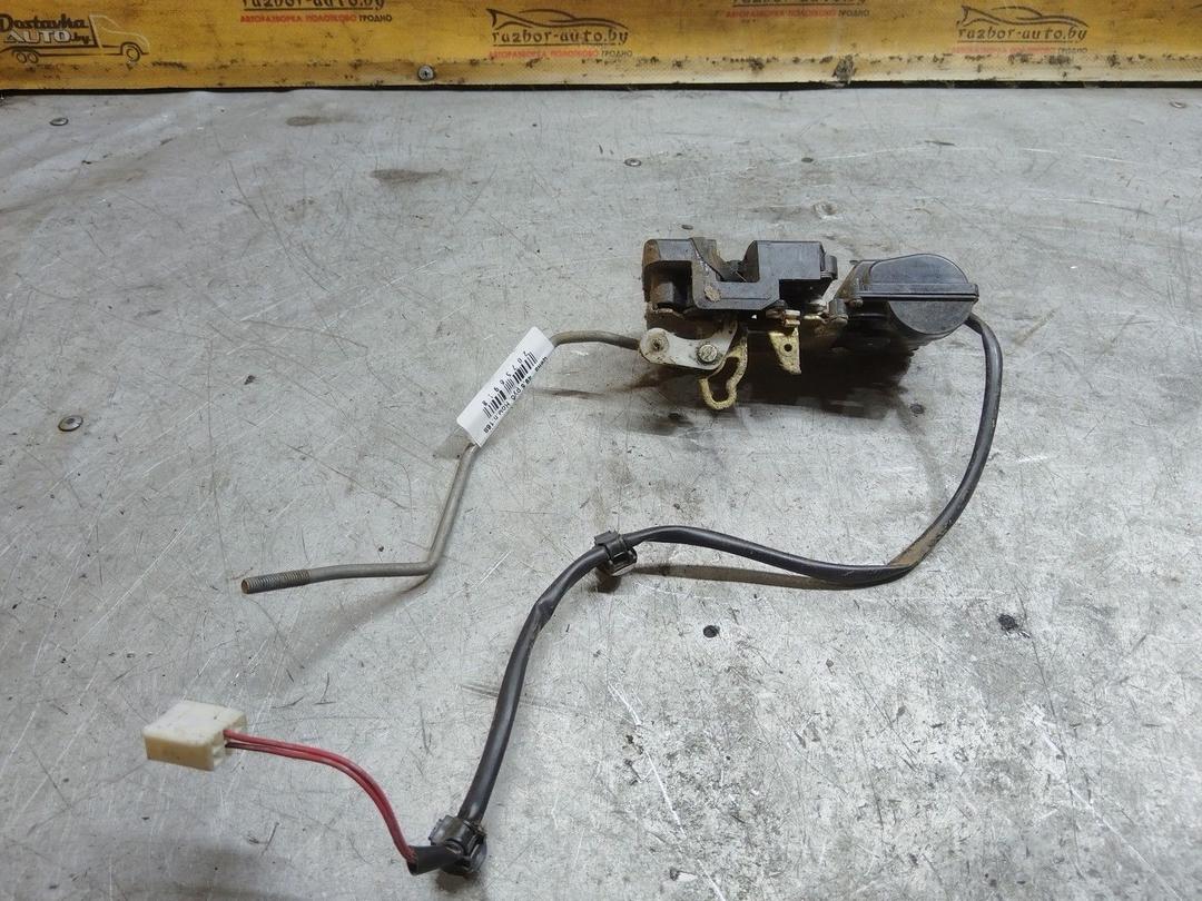 Замок двери передней правой U5U6O0 Mazda Premacy - Фото 5