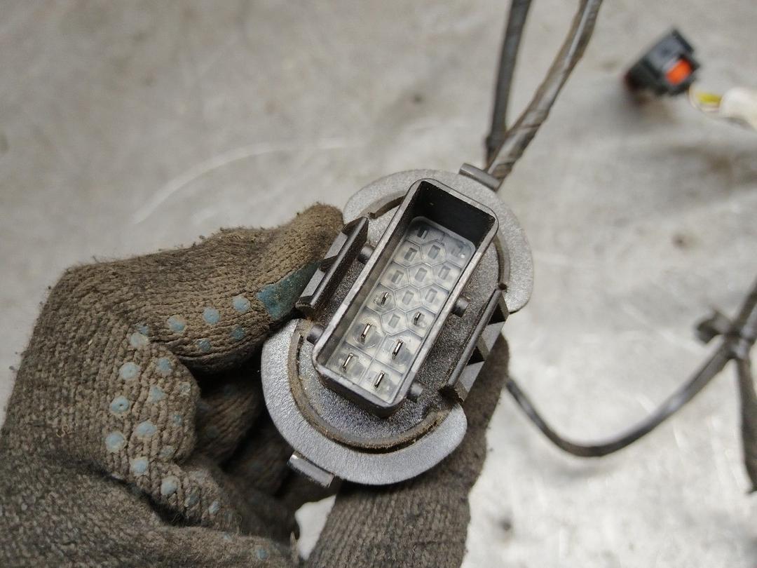 Проводка двери задней правой F3O1NI Saab 9-3 - Фото 2