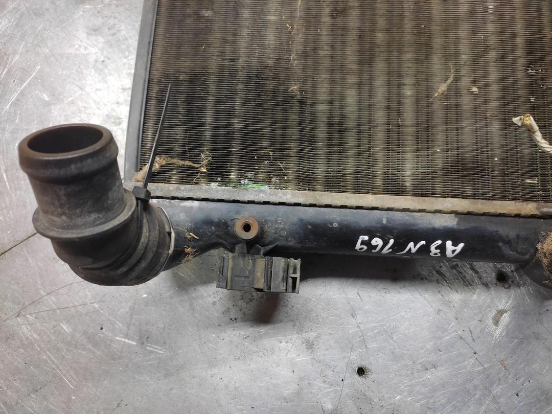 Радиатор (основной) 42O9OE Audi A3 - Фото 3