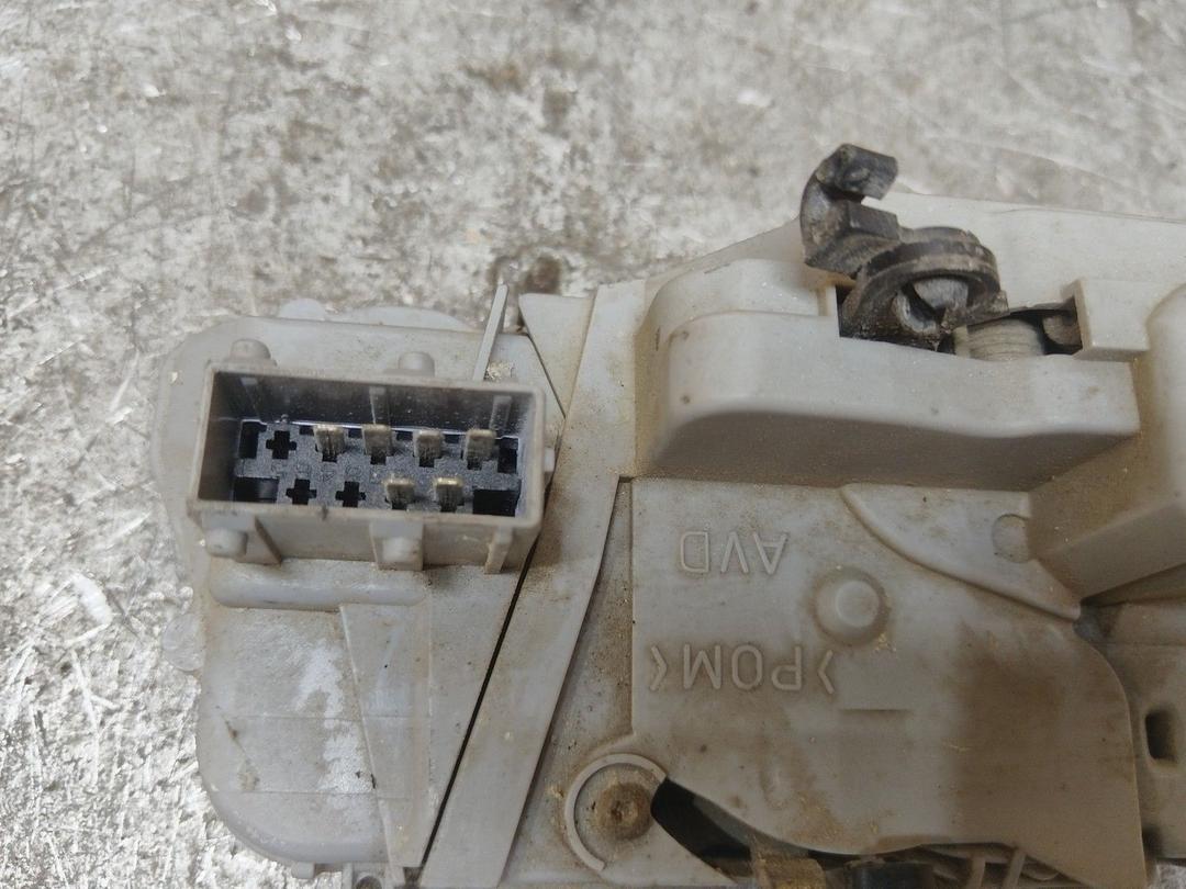 Замок двери передней правой 38T1BT Peugeot 406 купить в магазине запчастей бу