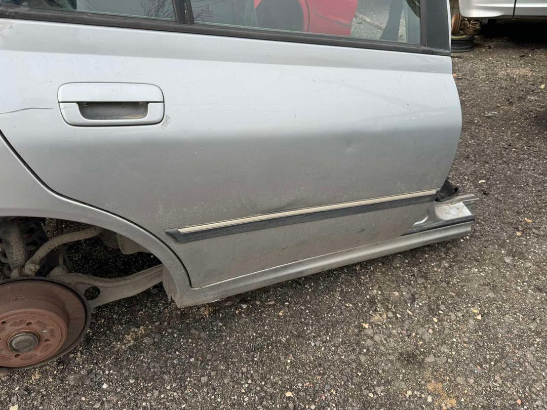 Дверь задняя правая T6T1J9 Peugeot 406 купить