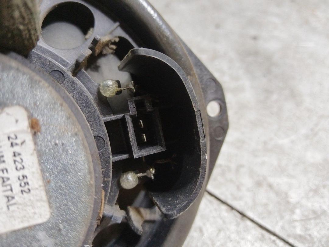 Динамик двери передней левой HJXIJN Opel Zafira купить в магазине запчастей бу