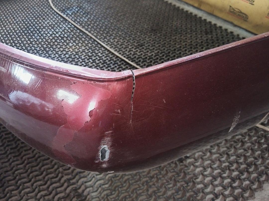 Бампер задний 055RE3 Mitsubishi Carisma undefined