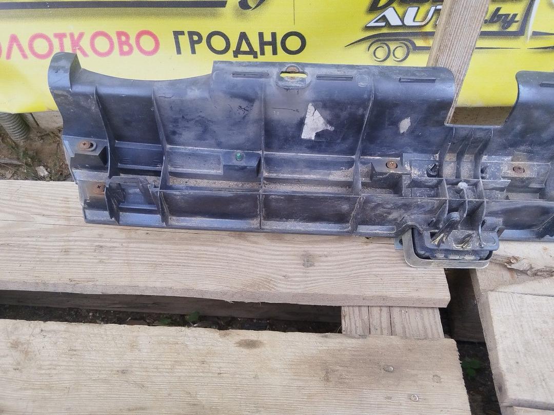 Решетка радиатора 62OM7X Peugeot 605 купить с доставкой