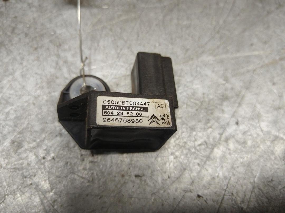 Датчик удара 8DFDH5 Citroen C4 купить с доставкой