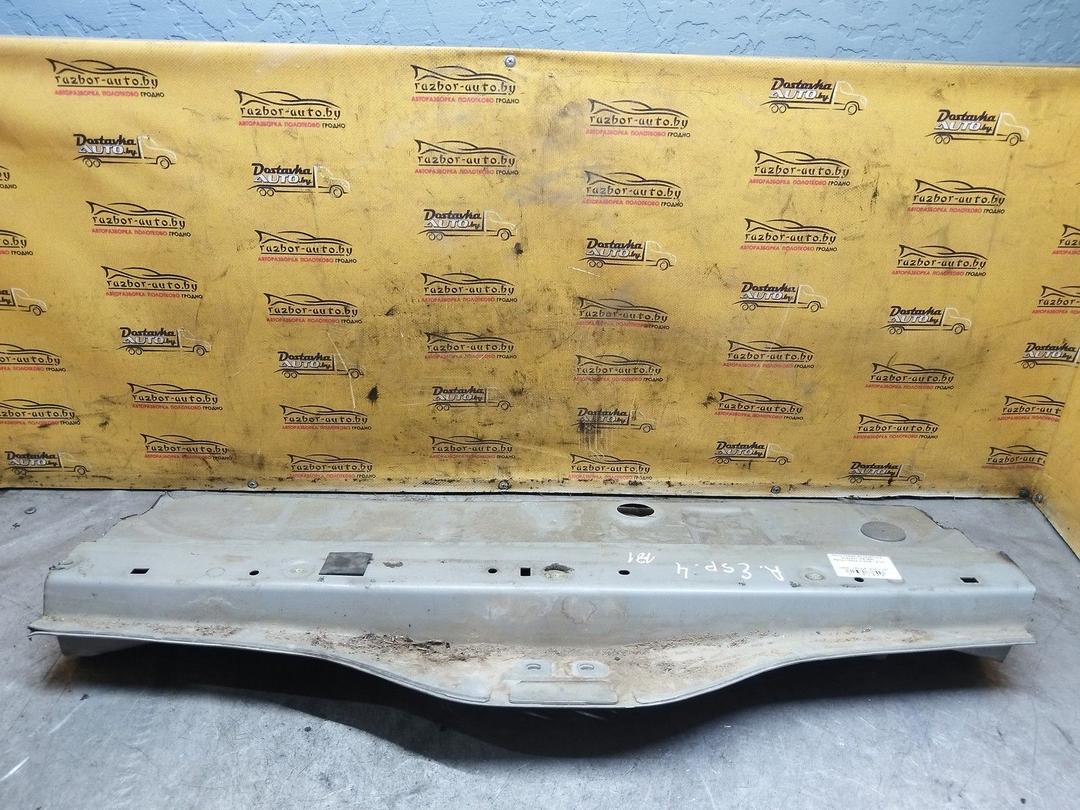 Часть кузова (вырезанный элемент) KSU5Q1 Renault Espace