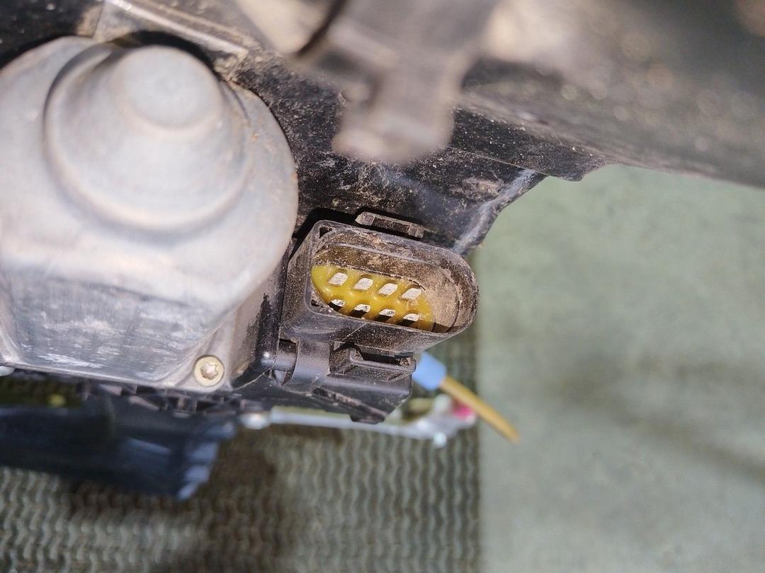 Стеклоподъемник передний левый 2639F5 Audi A8 undefined