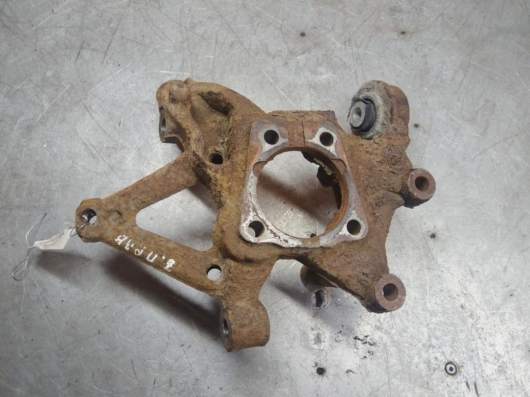 Кулак задний правый MCQCNJ Opel Signum