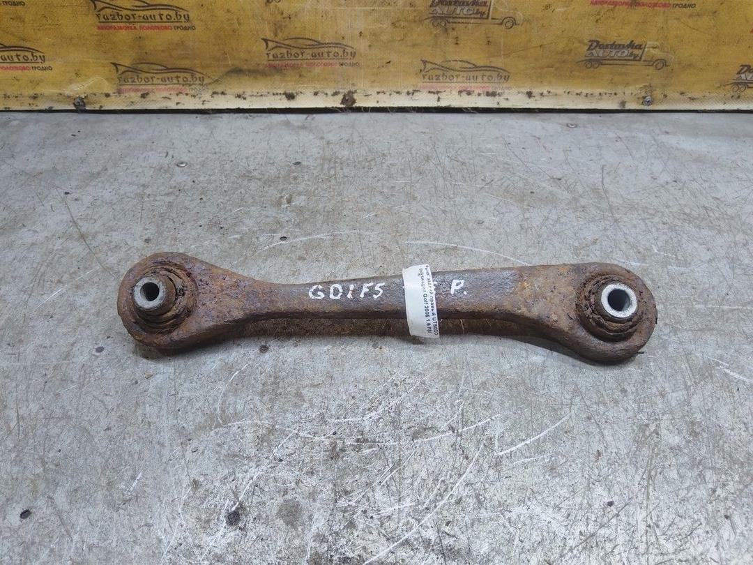 Рычаг задний правый UTS0CO Volkswagen Golf - Фото 1