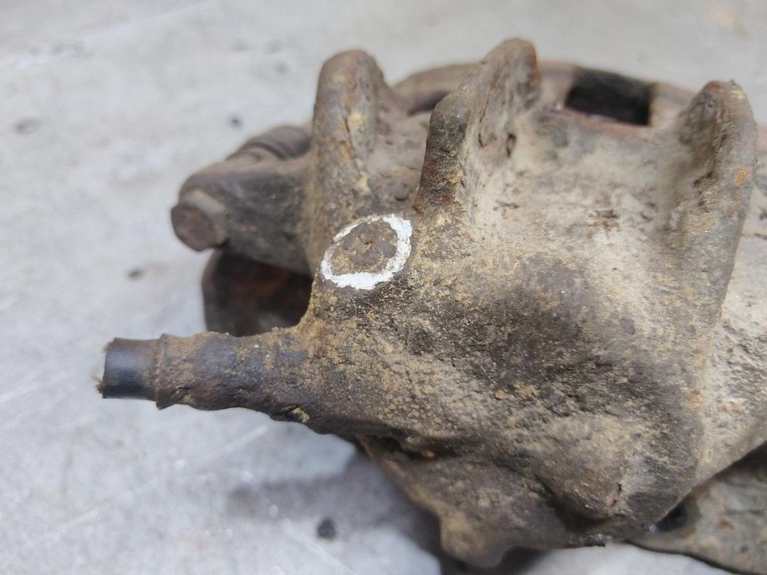 Суппорт передний левый PFZ0A6 Peugeot 306 купить на авторазборке