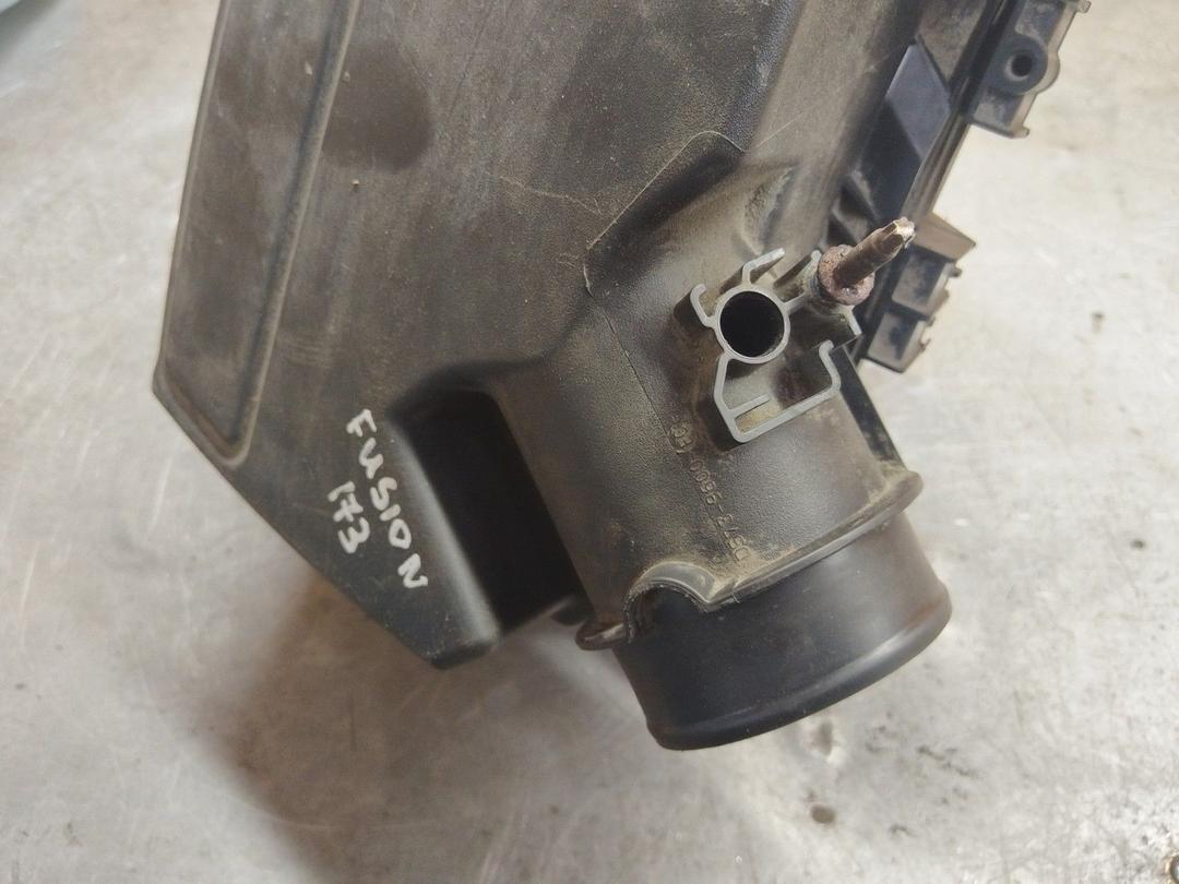 Корпус воздушного фильтра QZLLQS Ford Fusion - Фото 7