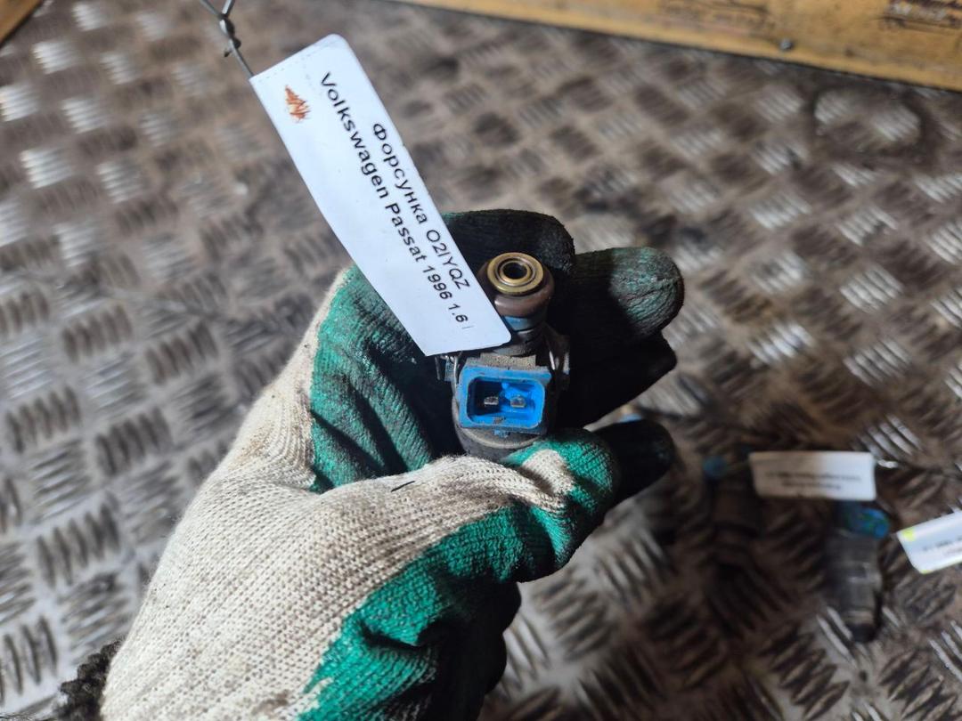 Форсунка 76YH46 Volkswagen Passat