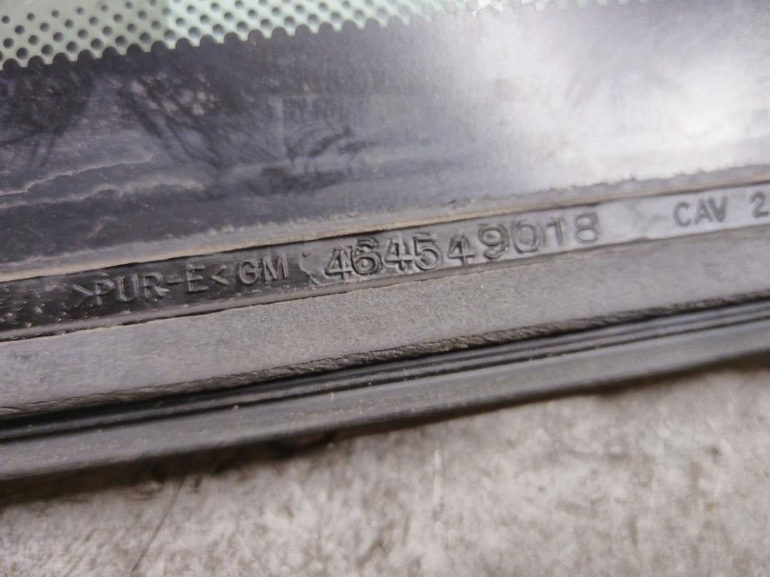 Стекло кузовное боковое левое RKJ084 Opel Zafira купить на авторазборке