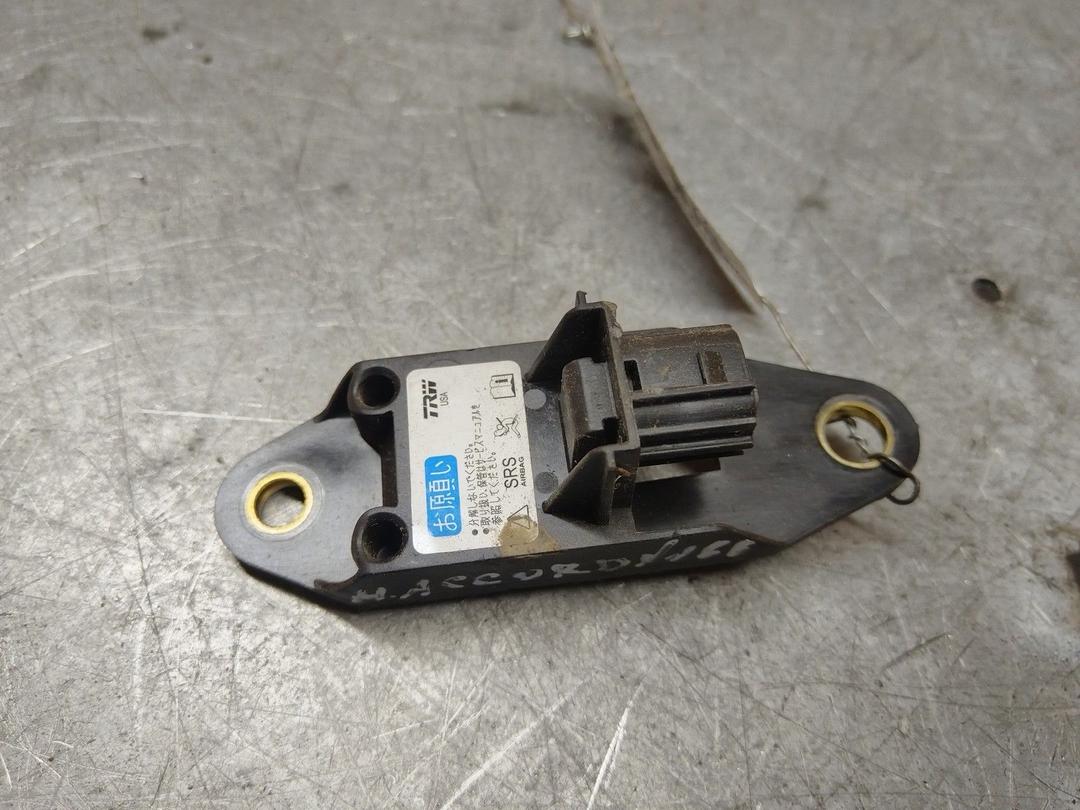 Датчик удара 7J60QW Honda Accord undefined