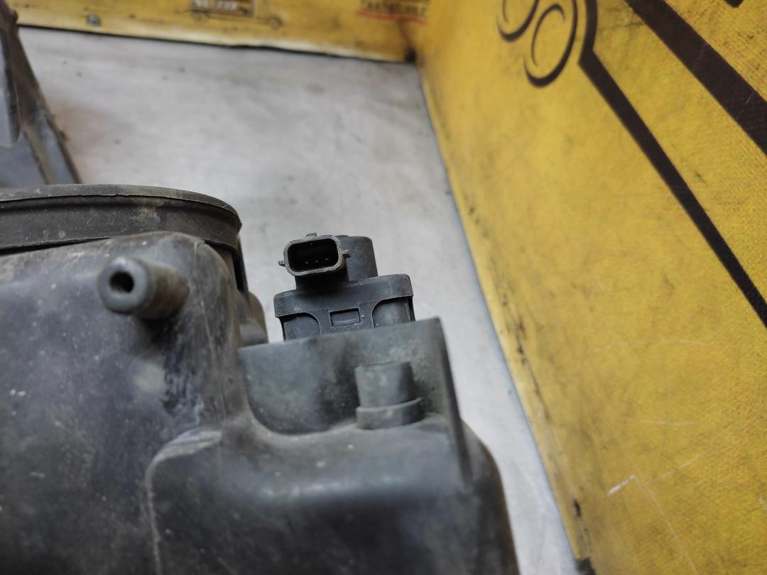 Фара левая FJ95P9 Renault Espace купить с доставкой