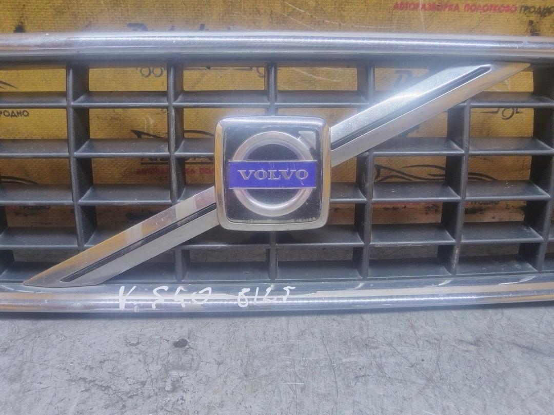 Решетка радиатора AK8QMY Volvo S40 - Фото 2