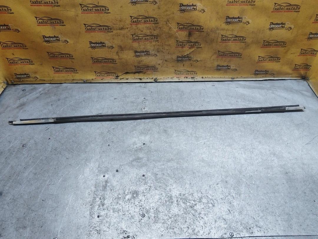 Молдинг стекла двери передней левой наружный RT8V2X Peugeot 607 купить с доставкой