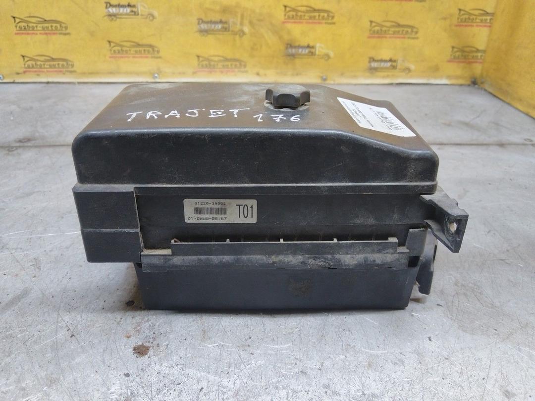 Короб предохранителей JMR4CK Hyundai Trajet