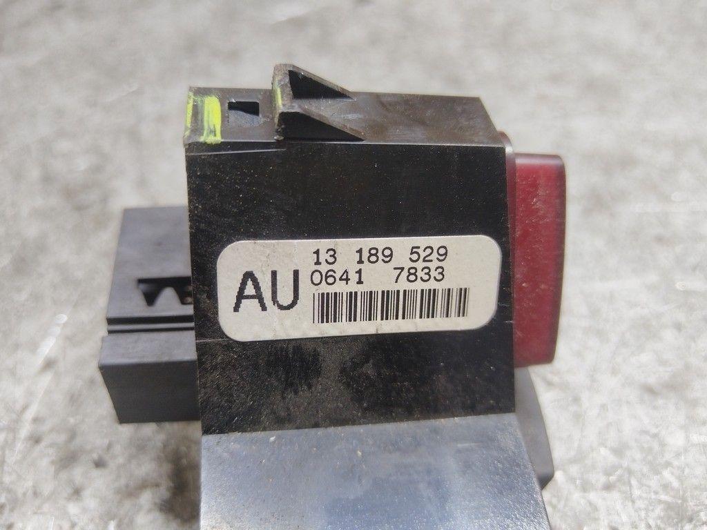 Кнопка аварийной сигнализации YX7H4S Opel Corsa - Фото 6