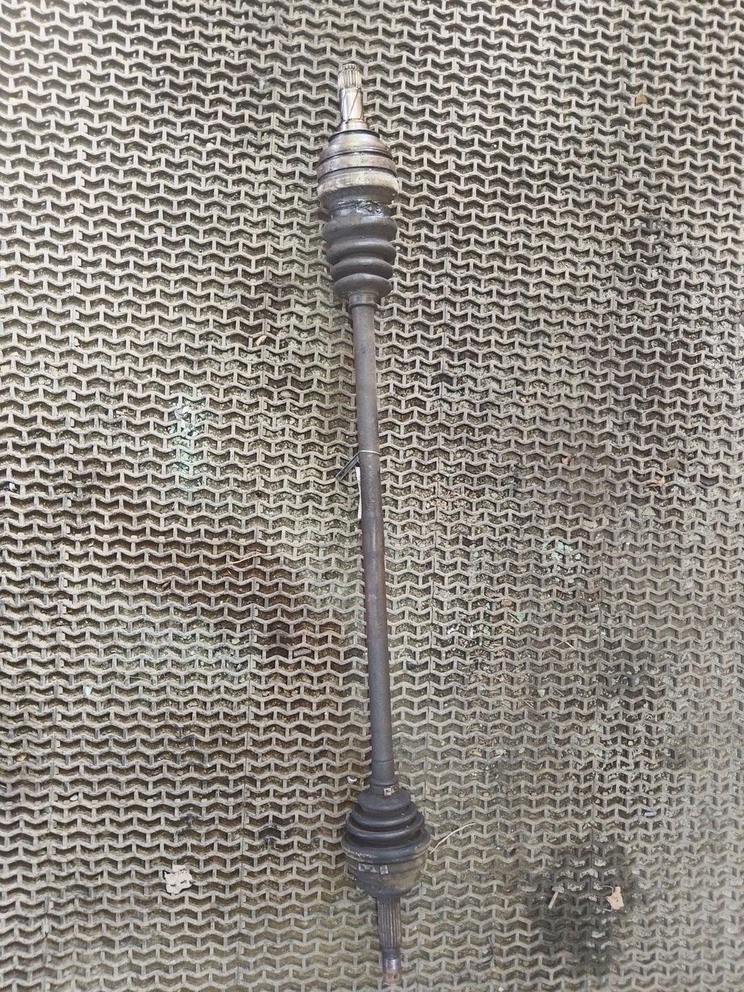 Полуось передняя правая (приводной вал, ШРУС) M5E2R3 Opel Astra купить с доставкой