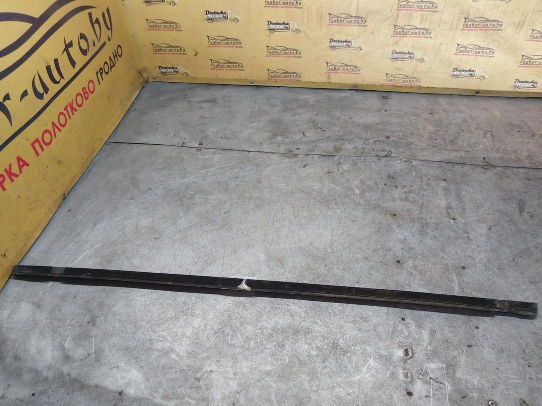 Молдинг стекла двери задней правой наружный ONRG8T Volkswagen Passat купить