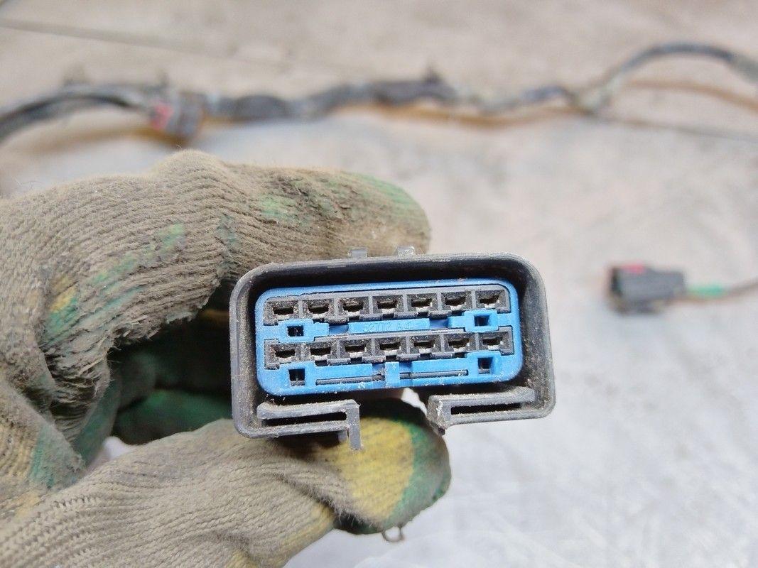 Проводка двери передней левой C2V0EA Chrysler Voyager undefined