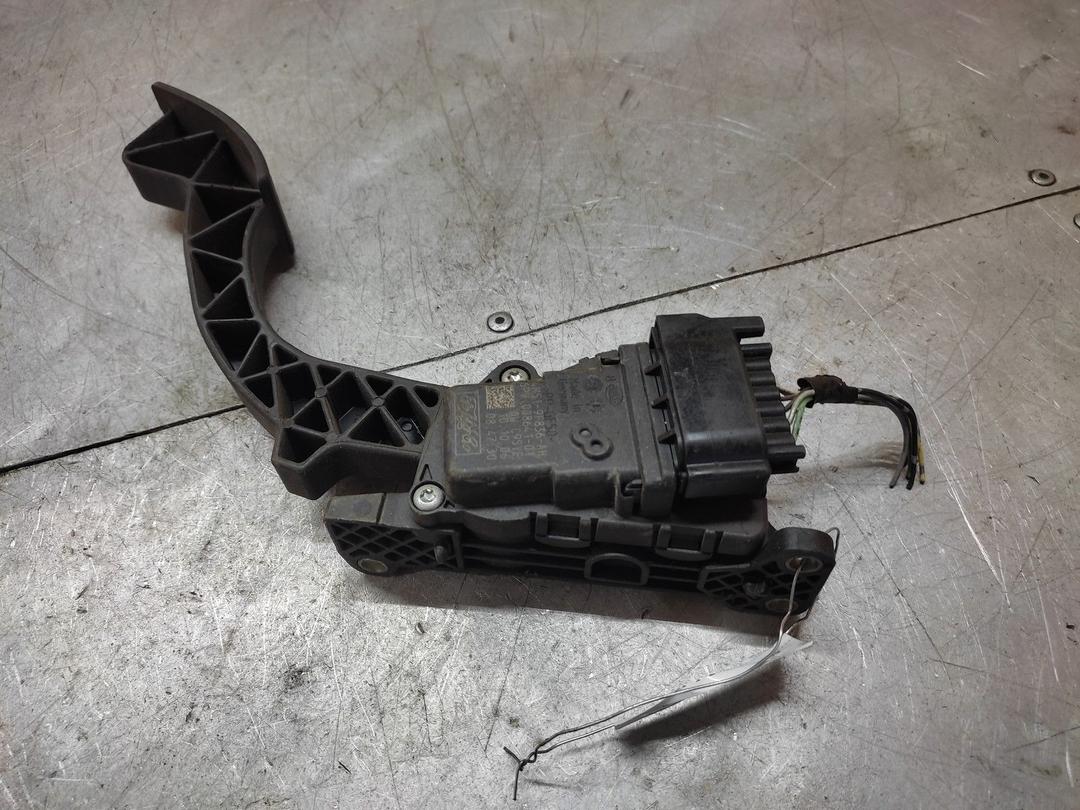 Педаль газа WX1X3H Mazda 3 купить