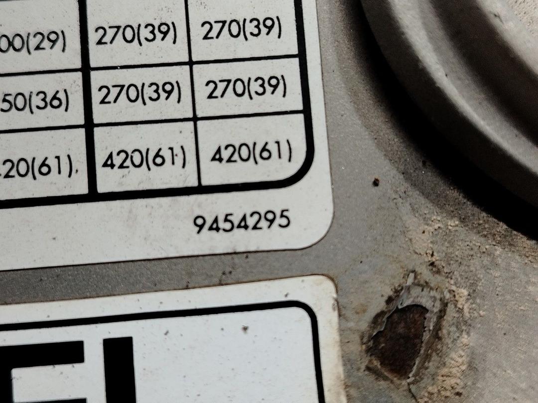 Лючок топливного бака E7U5I9 Volvo S80 - Фото 4