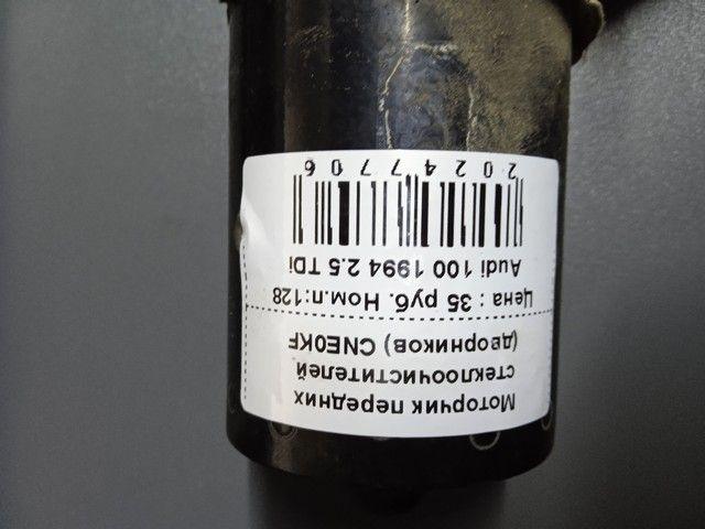 Моторчик передних стеклоочистителей (дворников) CNE0KF Audi 100 купить на авторазборке