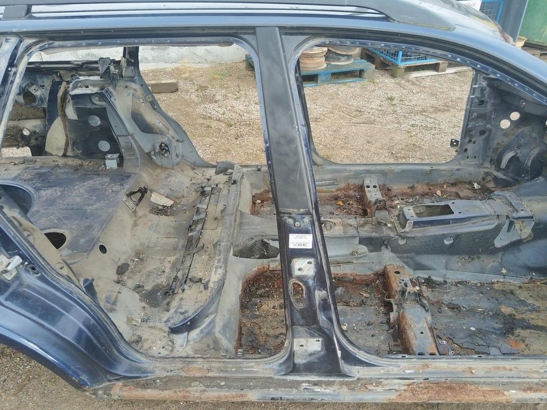 Стойка кузовная центральная правая 4S70F7 Audi A4