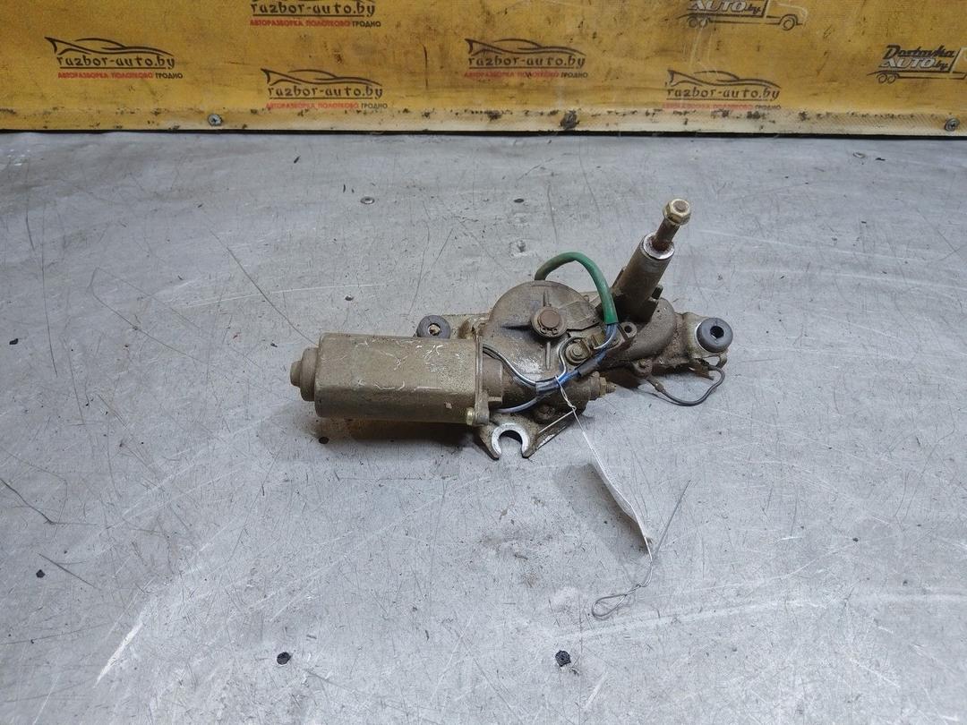 Моторчик заднего стеклоочистителя (дворника) P5Y3DG Mazda 323