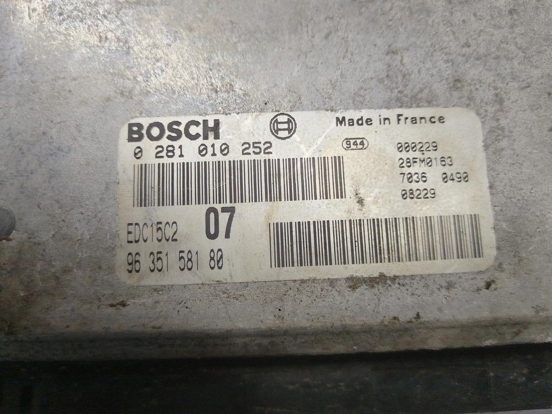 Блок управления двигателем Q2W7TQ Peugeot 406 купить в магазине запчастей бу