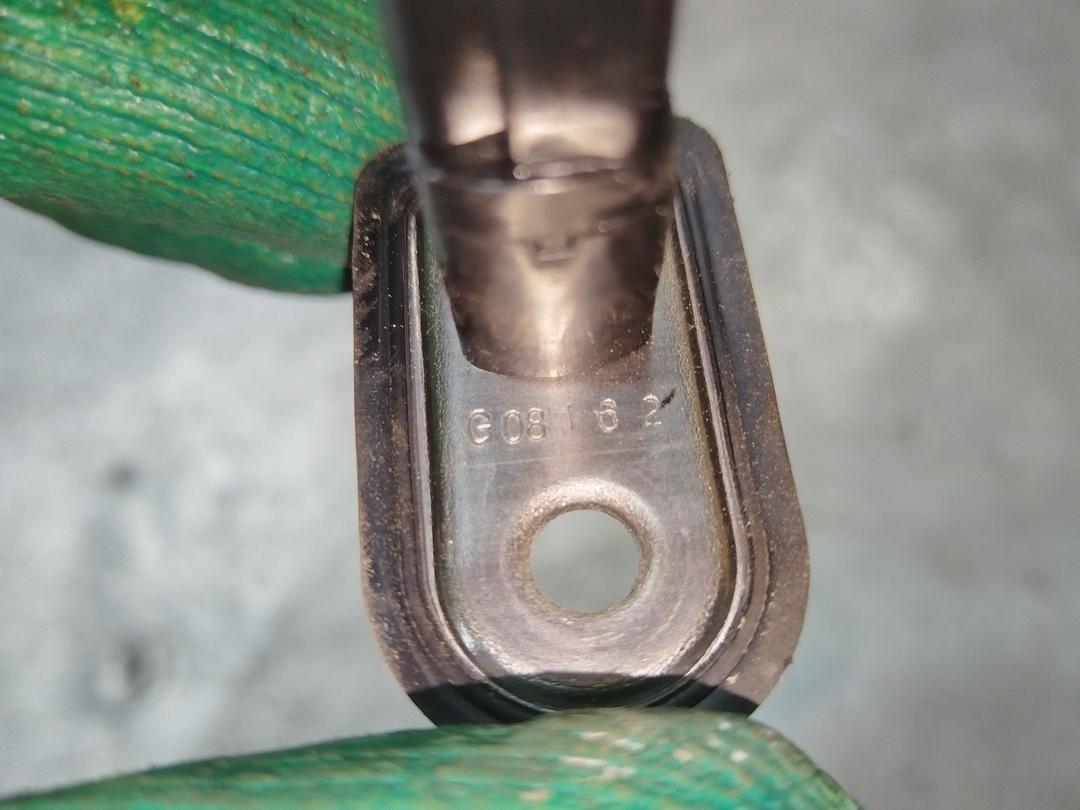 Выключатель концевой (концевик) I4WDG2 Kia Sorento купить с доставкой