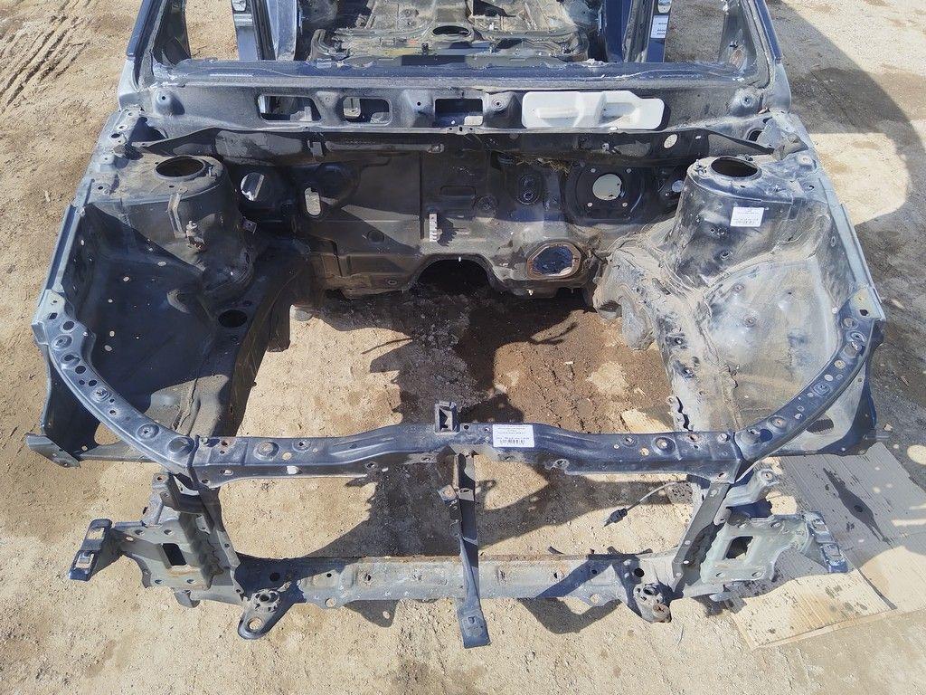 Передняя панель крепления облицовки (телевизор) XUTDJL Toyota Avensis - Фото 1