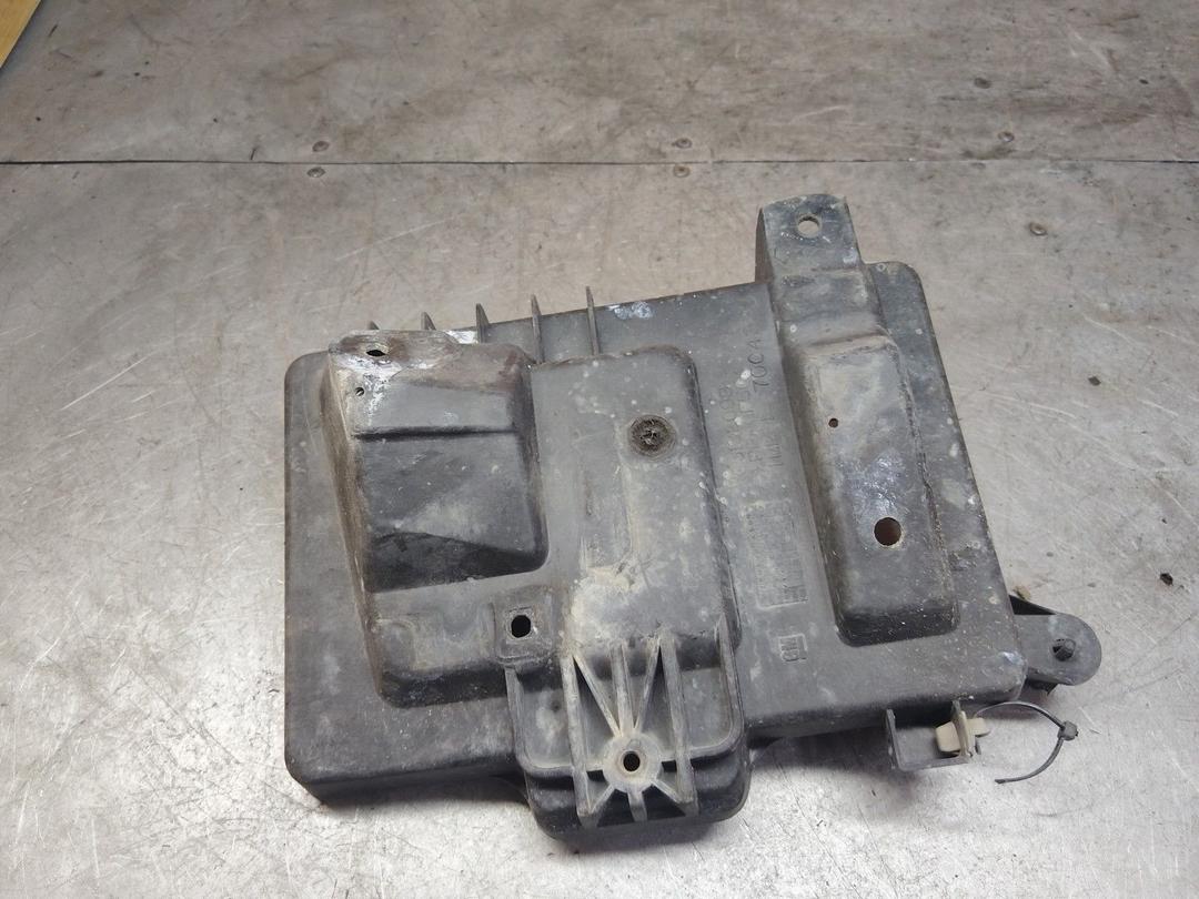 Полка аккумулятора 0LSUOY Opel Astra купить