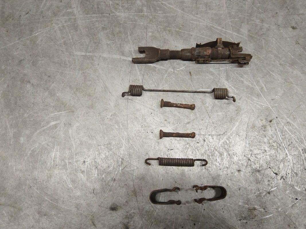 Механизм развода задних тормозных колодок левый MK7LZD Nissan Note - Фото 2