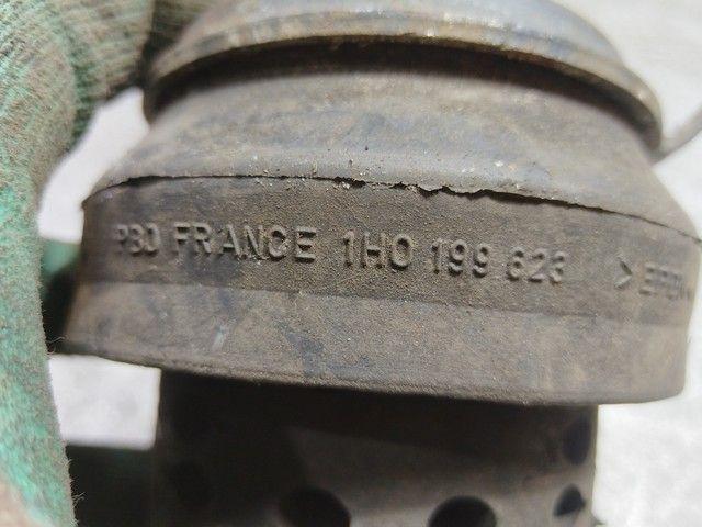 Подушка крепления двигателя SYRC9S Volkswagen Golf купить на авторазборке