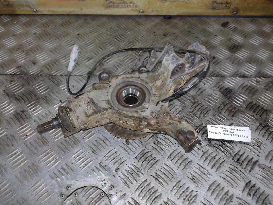 Кулак поворотный правый MF7M3A Citroen C4 Picasso