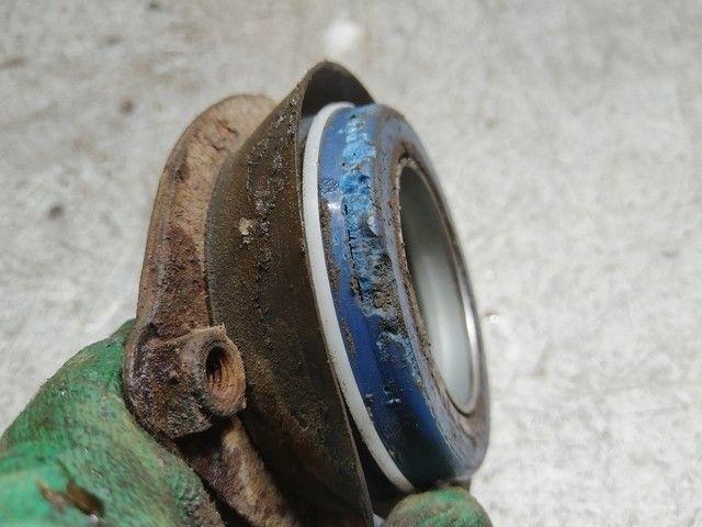 Опора амортизатора верхняя (чашка) 88GJ2T Saab 9-5 купить на авторазборке