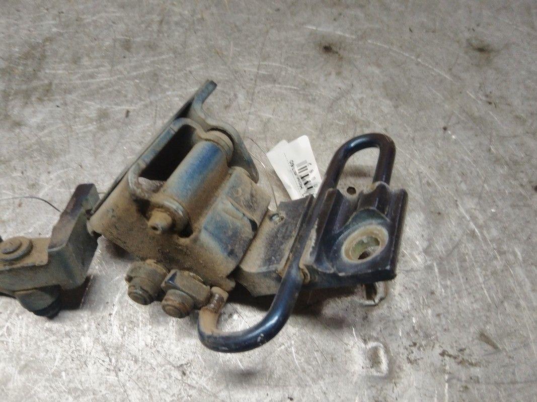 Петля двери задней правой MOM0UF Seat Altea купить