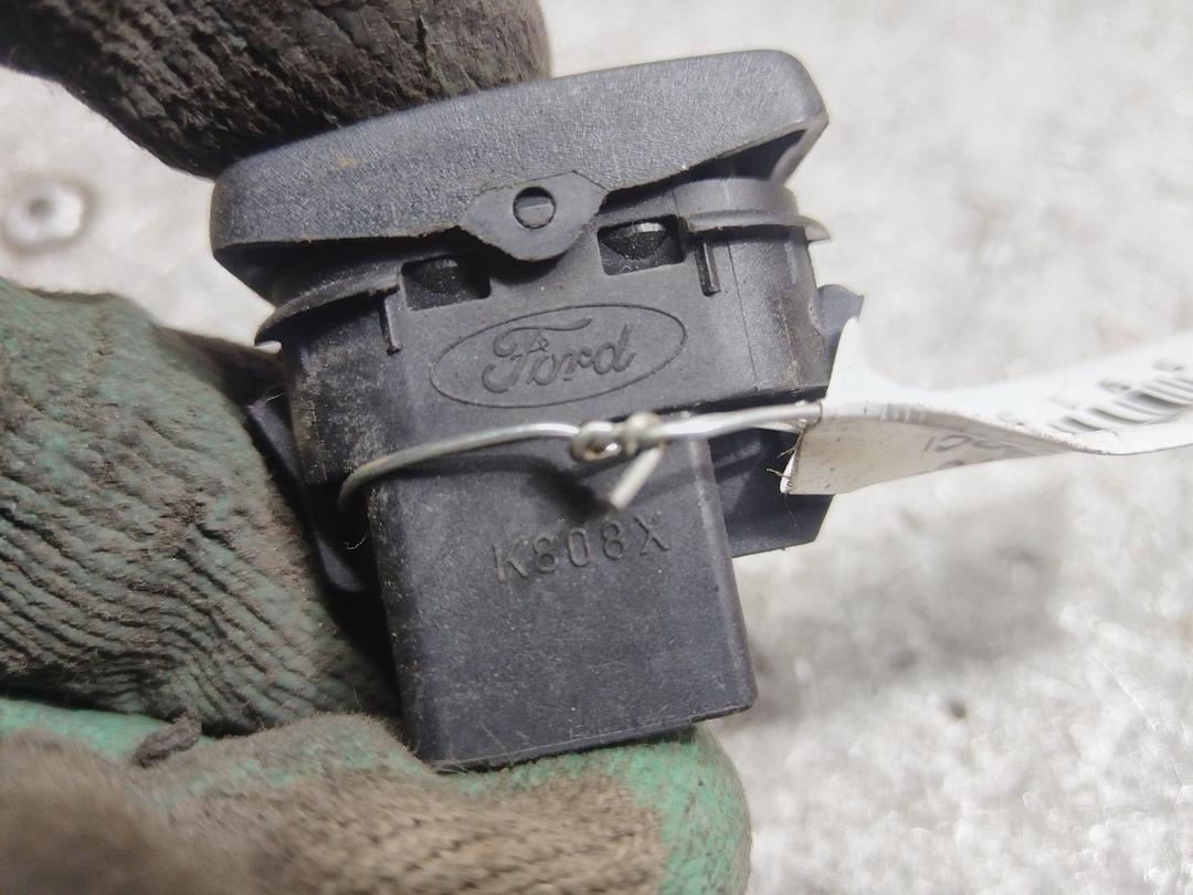 Кнопка стеклоподъемника заднего правого B52VG6 Ford C-Max купить в магазине запчастей бу