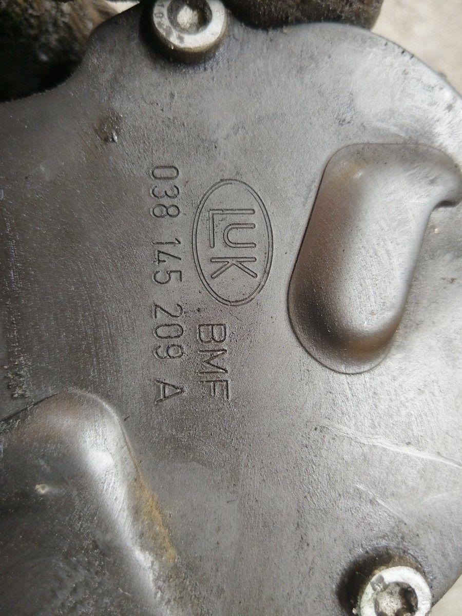 Насос вакуумный Q0F6P9 Audi A4 купить в магазине запчастей бу