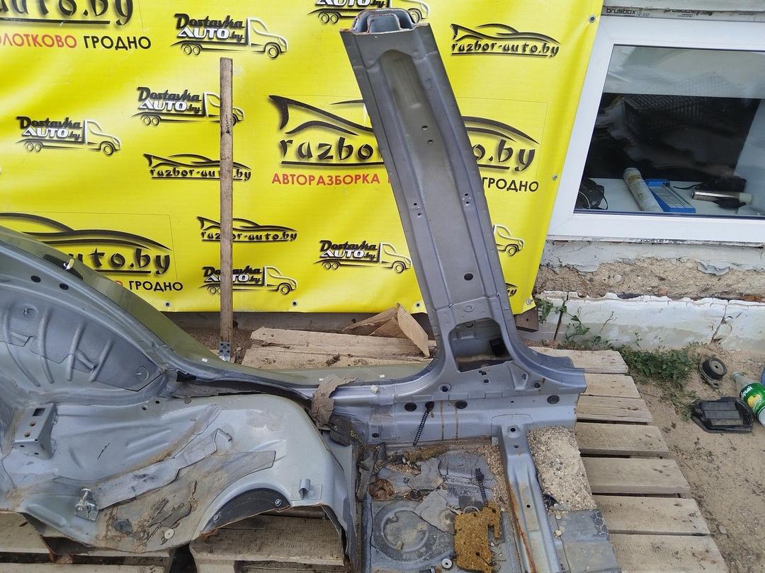 Стойка кузовная центральная левая N0V8H3 BMW 3 E46 купить в магазине запчастей бу