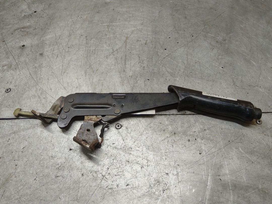 Рычаг ручного тормоза (ручника) Y19035 Seat Cordoba