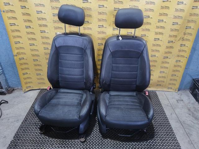 Салон (комплект сидений) JLX0D5 Ford Mondeo undefined