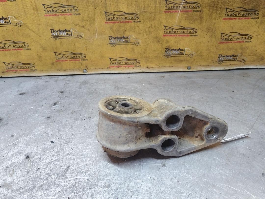 Кронштейн крепления балки подвески HQMTTM Volkswagen Passat купить на авторазборке